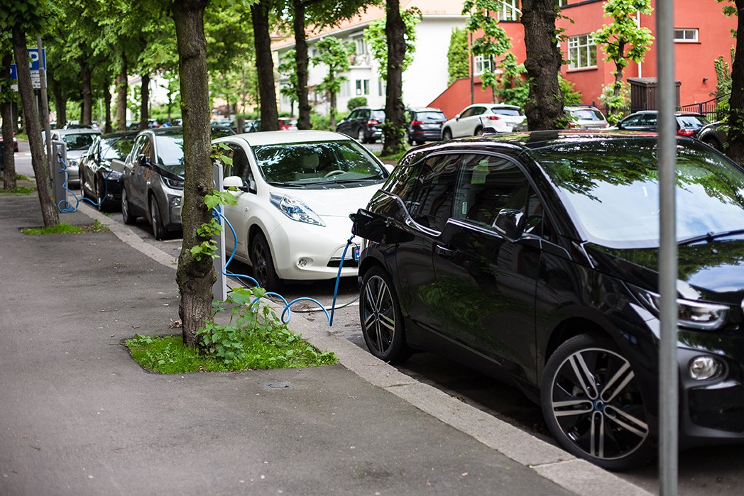 Vous partez en voyage en voiture électrique : les réponses à vos questions