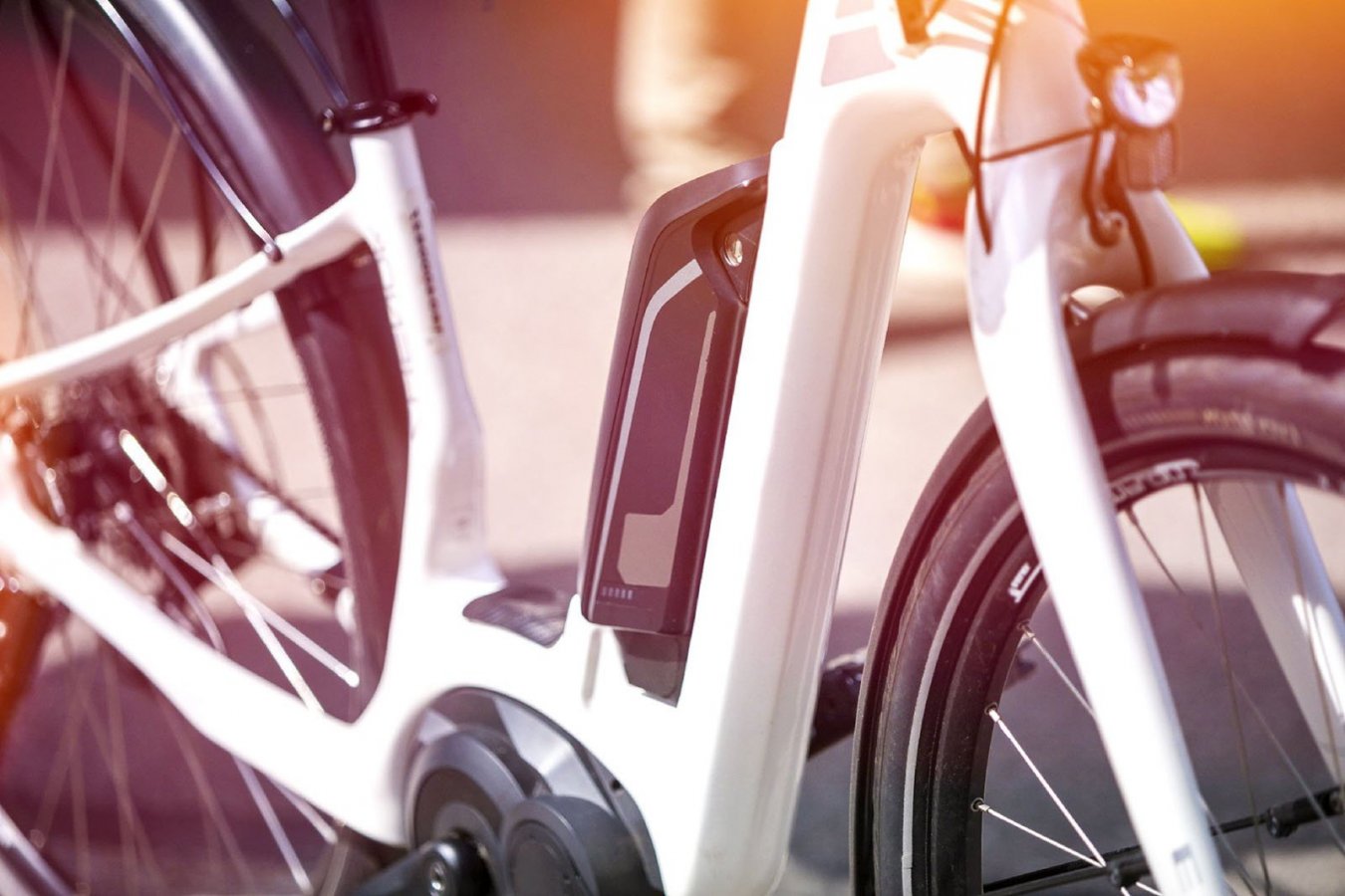 Le vélo électrique a le vent en poupe : voici ce qu’il faut savoir à propos de sa batterie !
